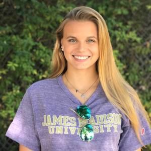 Meet your Posher, Caroline